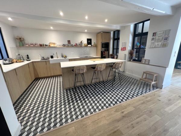 Maison à LINSELLES, 59126 - 6 pièces 155m²