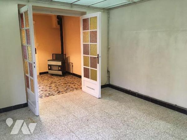 En priorité chez votre Notaire : Maison semi-mitoyenne, localisée dans secteur recherché, à moi...