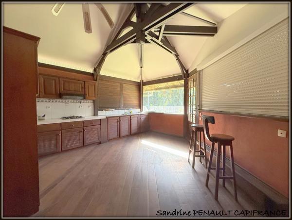 A VENDRE A MONTSINERY TONNEGRANDE (CARAPA) UNE MAGNIFIQUE PROPRIETE T6 DE 268 m² - TERRAIN 1 HECTARE - AU PRIX DE 392 000 €.