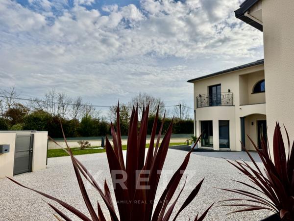 Carolles Baie du Mont St Michel, À 1Km de la plage, maison américaine comtemporaine jardin 14ares