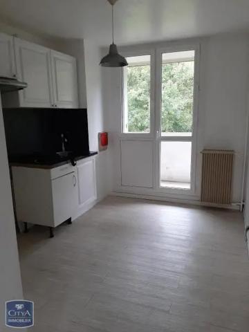 Appartement à louer 4 pièces 76.2m² Angy (60250)