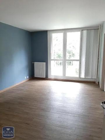 Appartement à louer 4 pièces 76.2m² Angy (60250)