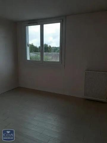 Appartement à louer 4 pièces 76.2m² Angy (60250)