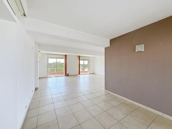 DUPLEX, 140M², DERNIER NIVEAU AVEC 2 TERRASSES ET GARAGE, CANET PLAGE