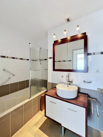 DUPLEX, 140M², DERNIER NIVEAU AVEC 2 TERRASSES ET GARAGE, CANET PLAGE