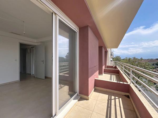 DUPLEX, 140M², DERNIER NIVEAU AVEC 2 TERRASSES ET GARAGE, CANET PLAGE