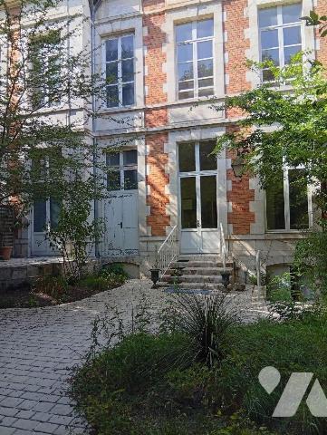 Appartement Duplex à vendre à Orléans, Loiret (45)

Au coeur du centre-ville ancien d'Orléans...