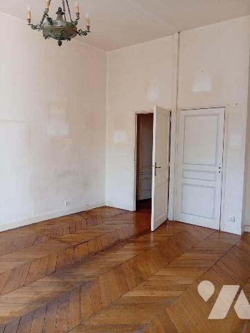 Appartement Duplex à vendre à Orléans, Loiret (45)

Au coeur du centre-ville ancien d'Orléans...
