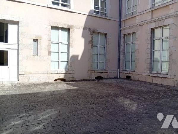 Appartement Duplex à vendre à Orléans, Loiret (45)

Au coeur du centre-ville ancien d'Orléans...