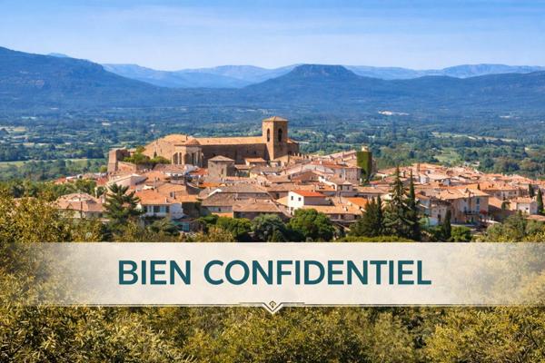 Maison familiale avec piscine et garage