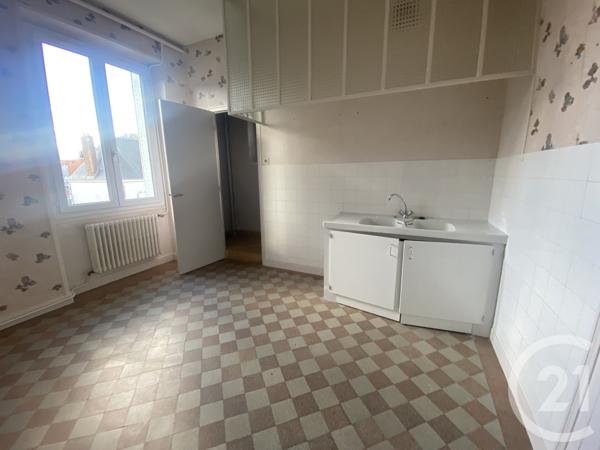 Maison à vendre  8 pièces - 440 m2 CLOYES LES TROIS RIVIERES - 28