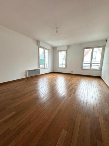 Très bel appartement de 2 pièces en plein coeur du Raincy!!! Asc + Parking!!!