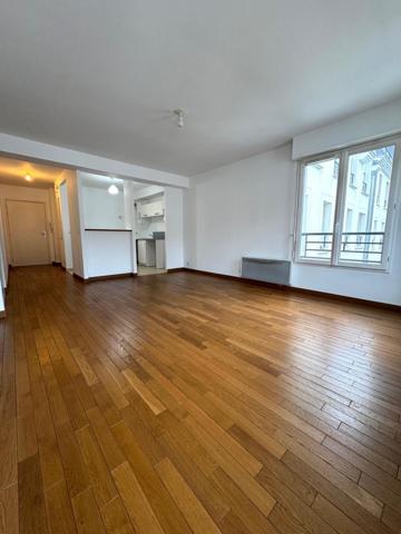 Très bel appartement de 2 pièces en plein coeur du Raincy!!! Asc + Parking!!!