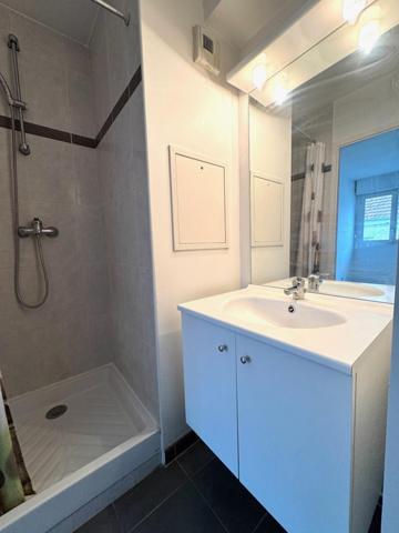 Très bel appartement de 2 pièces en plein coeur du Raincy!!! Asc + Parking!!!