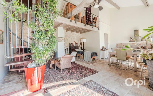 Maison à vendre    7 pièces •  Uchaud