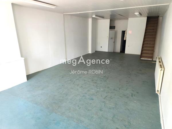 Immeuble à CREON, 33670 - 5 pièces 245m²