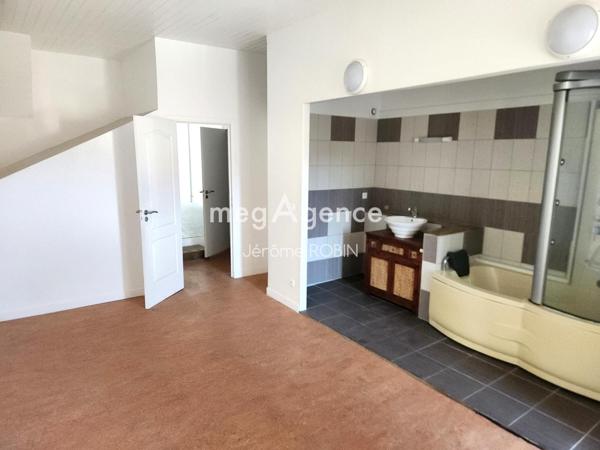 Immeuble à CREON, 33670 - 5 pièces 245m²