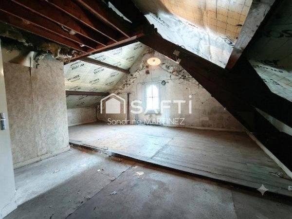 maison avec trois chambre au centre de Bornel