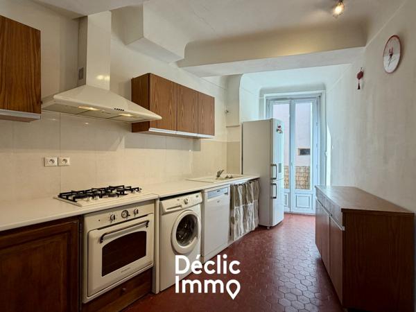 Vente appartement Grasse, 62m² 3 pièces 175 000€ avec balcon