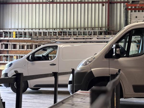 Commerce à vendre 1 pièce de 300 m²