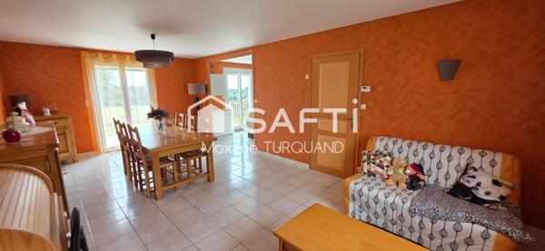 Pavillon sur sous-sol, 105m², 4 chambres, 1000m² de terrain.