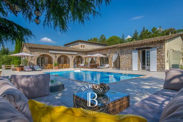 Peymeinade, Villa 9 Chambres -  345 m² à vendre