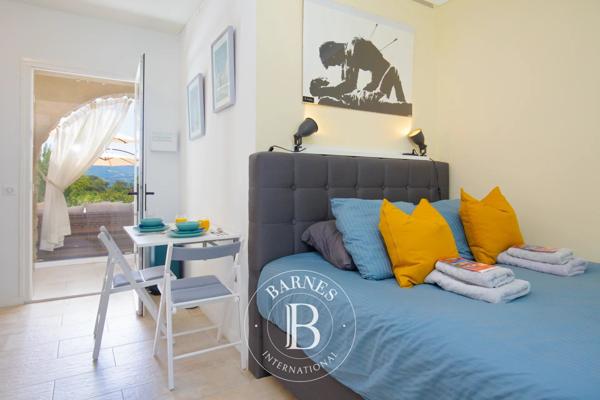Peymeinade, Villa 9 Chambres -  345 m² à vendre