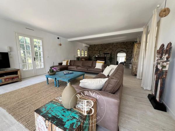 Peymeinade, Villa 9 Chambres -  345 m² à vendre