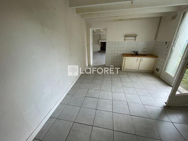 Achat maison Salles-d'Angles - 4 pièce(s) - 150 m² - 107 000 €