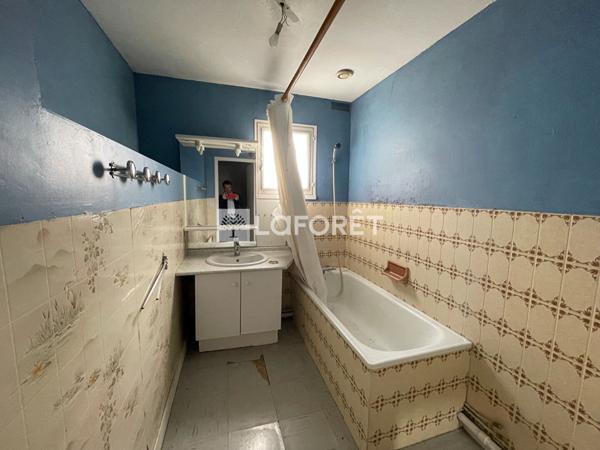 Achat maison Salles-d'Angles - 4 pièce(s) - 150 m² - 107 000 €