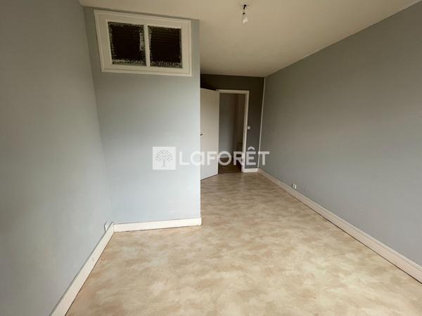 Achat maison Salles-d'Angles - 4 pièce(s) - 150 m² - 107 000 €