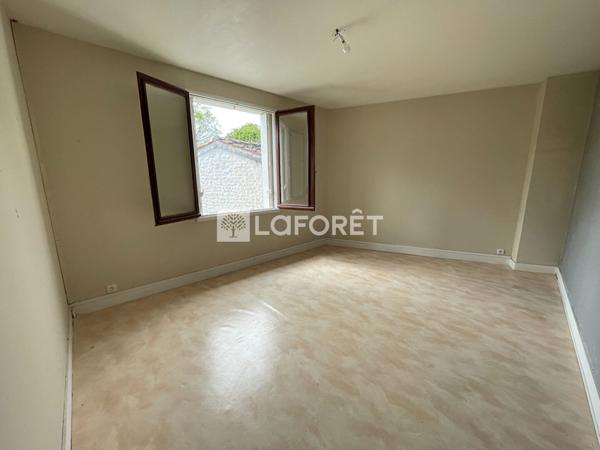 Achat maison Salles-d'Angles - 4 pièce(s) - 150 m² - 107 000 €