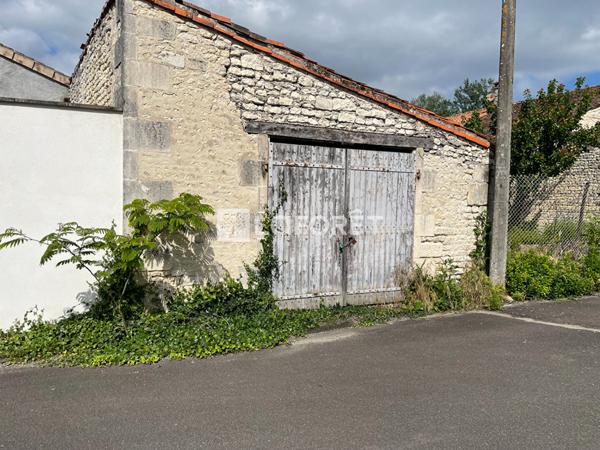 Achat maison Salles-d'Angles - 4 pièce(s) - 150 m² - 107 000 €