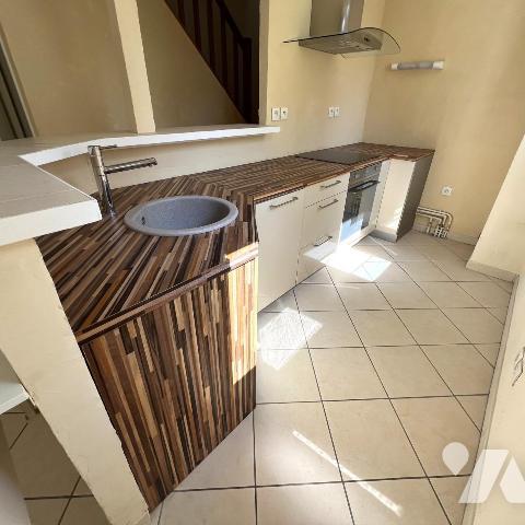 A vendre sur Pithiviers (45) Résidence Clos Saint Grégoire T2 duplex avec terrasse et jardin 50,66m²