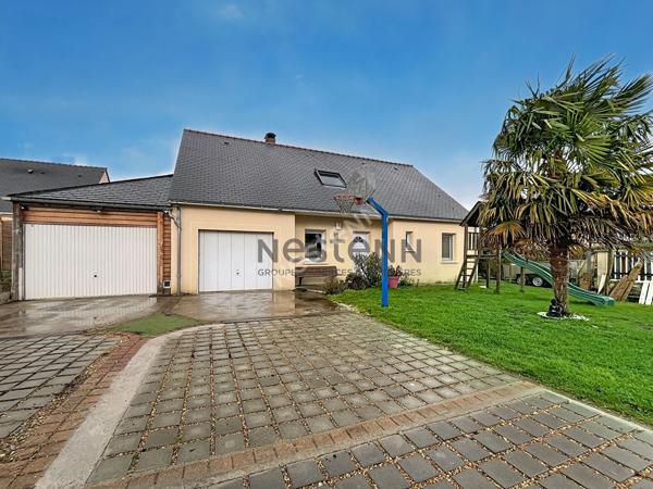 Vente maison de 117m², 4 chambres, 2 garages, sur un terrain de plus de 600m² à Chateauneuf-sur-Sarthe