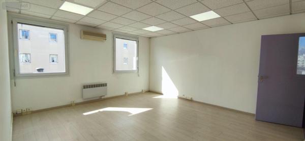 Local professionnel à vendre à Grenoble en Isère (38000), ref : 73007-125