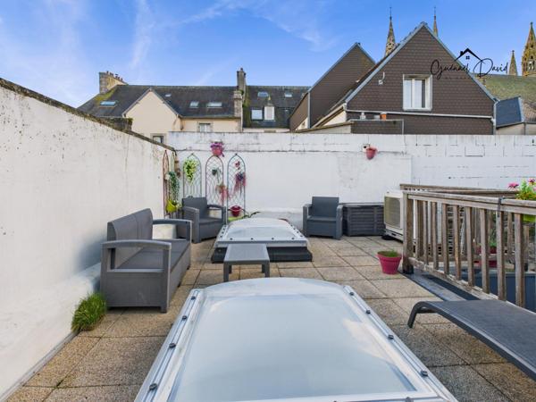 SAINT-POL-DE-LÉON – MAISON DE VILLE RÉNOVÉE AVEC TERRASSE