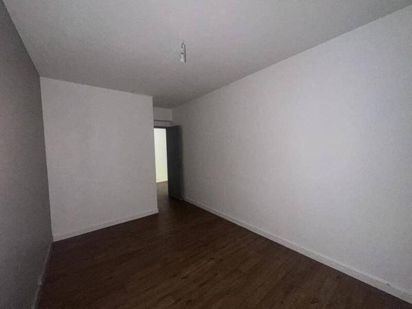 Appartement 2 pièces                                        - 38170 Seyssinet-Pariset Réf : 5399