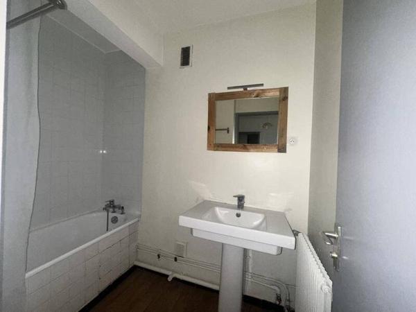 Appartement 2 pièces                                        - 38170 Seyssinet-Pariset Réf : 5399