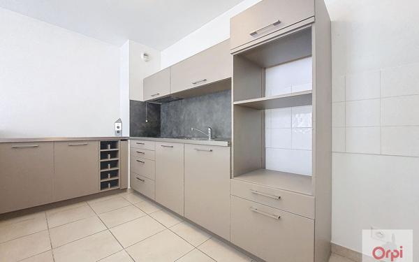 Appartement à vendre    2 pièces • 56,68 m2 Ajaccio