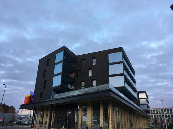 Appartement T4 NANTES Croix Bonneau - 84.2 m2  235 000 Euros