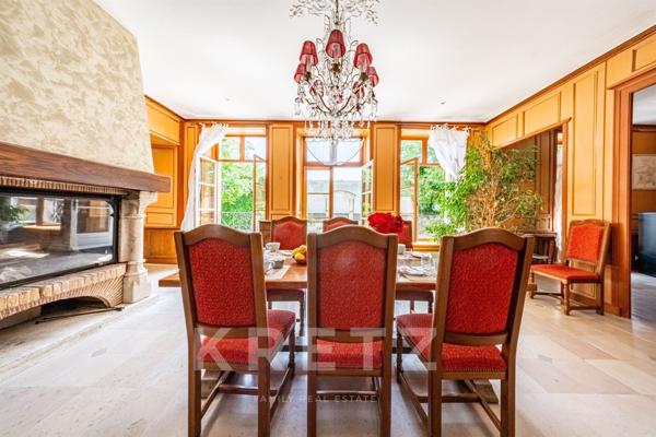 Bourgogne - Demeure de caractère de 450 m2 avec 8 suites, terrasses et court privée