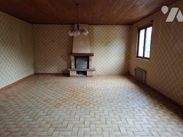 A vendre maison sur 2 étages construite en  parpaings