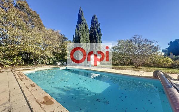 Maison à vendre    5 pièces •  Lambesc