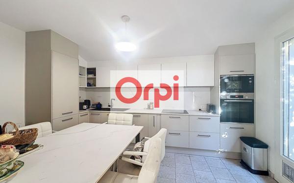 Maison à vendre    5 pièces •  Lambesc