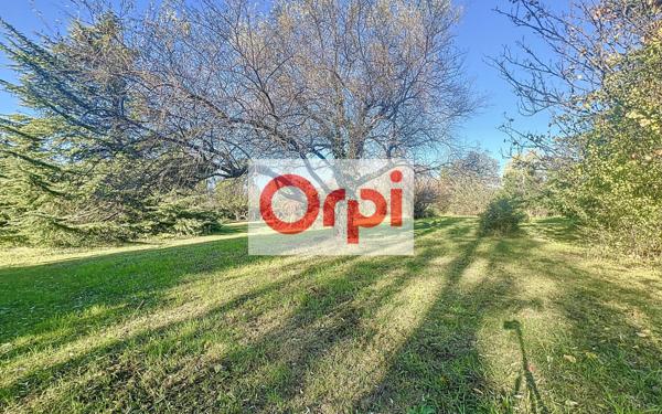 Maison à vendre    5 pièces •  Lambesc