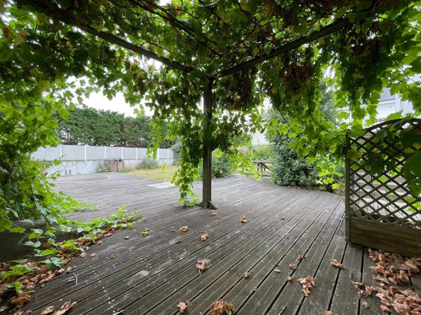 Maison à JOUE-LES-TOURS, 37300 - 8 pièces 158m²