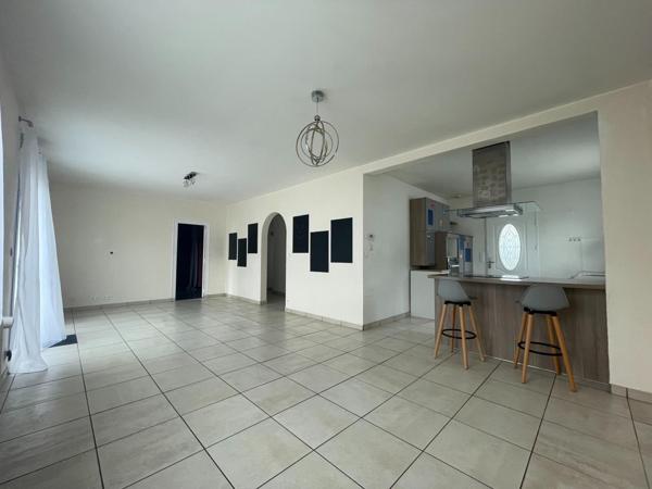 Maison à JOUE-LES-TOURS, 37300 - 8 pièces 158m²