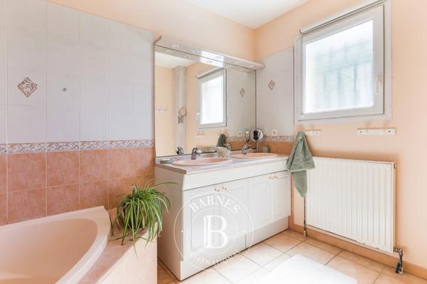 Colomiers, Maison 6 Chambres -  179 m² à vendre