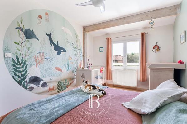Colomiers, Maison 6 Chambres -  179 m² à vendre